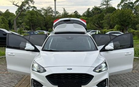 Ford Focus IV, 2021 год, 1 440 000 рублей, 5 фотография
