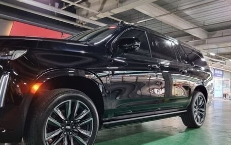 Cadillac Escalade V, 2023 год, 14 555 123 рублей, 3 фотография