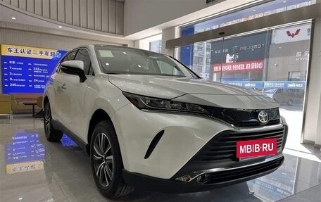 Toyota Harrier, 2025 год, 3 320 000 рублей, 3 фотография