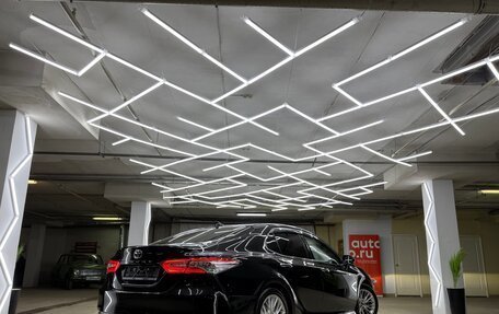Toyota Camry, 2019 год, 3 000 000 рублей, 2 фотография