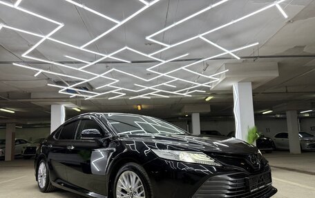 Toyota Camry, 2019 год, 3 000 000 рублей, 6 фотография