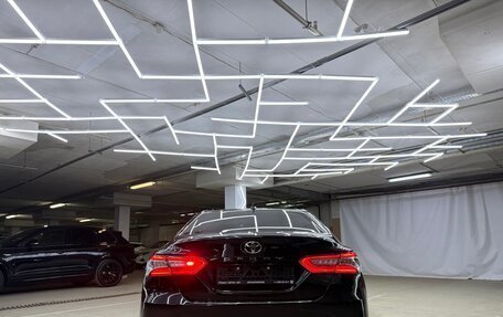 Toyota Camry, 2019 год, 3 000 000 рублей, 9 фотография