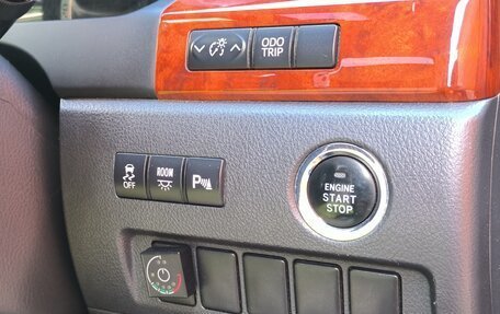 Toyota Vellfire I, 2011 год, 2 380 000 рублей, 7 фотография