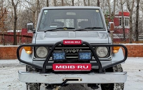 Toyota Land Cruiser 70, 1990 год, 2 420 000 рублей, 6 фотография