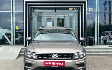 Volkswagen Tiguan II, 2018 год, 1 650 000 рублей, 2 фотография