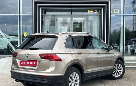 Volkswagen Tiguan II, 2018 год, 1 650 000 рублей, 4 фотография
