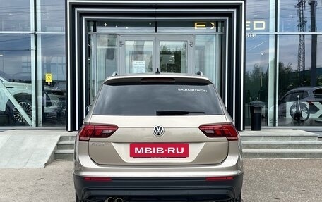 Volkswagen Tiguan II, 2018 год, 1 650 000 рублей, 5 фотография