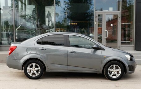 Chevrolet Aveo III, 2013 год, 810 000 рублей, 4 фотография
