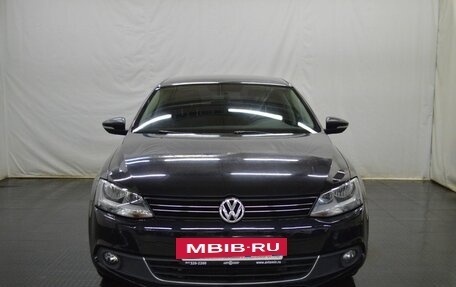 Volkswagen Jetta VI, 2013 год, 900 000 рублей, 2 фотография