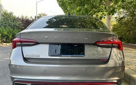 Skoda Octavia IV, 2021 год, 2 100 000 рублей, 5 фотография