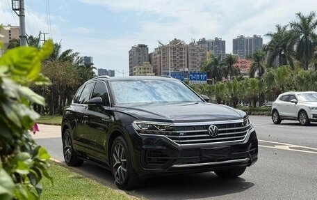 Volkswagen Touareg III, 2021 год, 4 200 100 рублей, 3 фотография