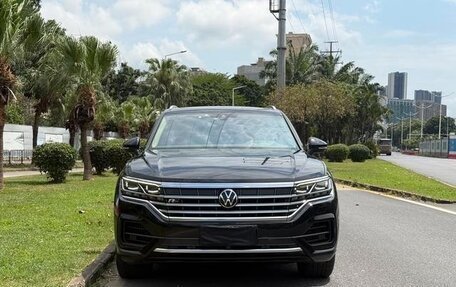 Volkswagen Touareg III, 2021 год, 4 200 100 рублей, 2 фотография