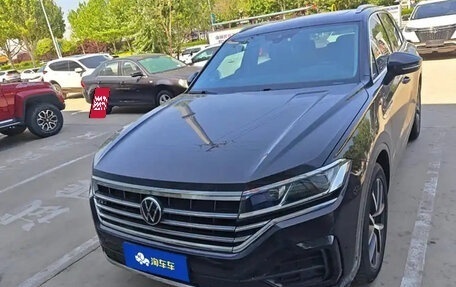 Volkswagen Touareg III, 2021 год, 4 320 000 рублей, 2 фотография