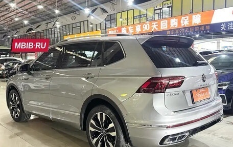 Volkswagen Tiguan II, 2021 год, 3 560 000 рублей, 5 фотография
