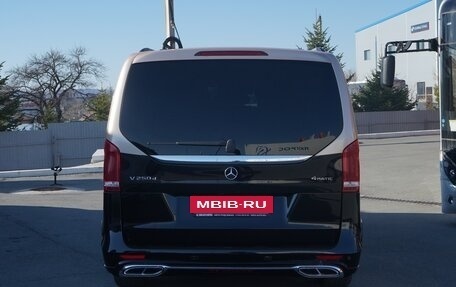 Mercedes-Benz V-Класс, 2020 год, 11 000 000 рублей, 8 фотография
