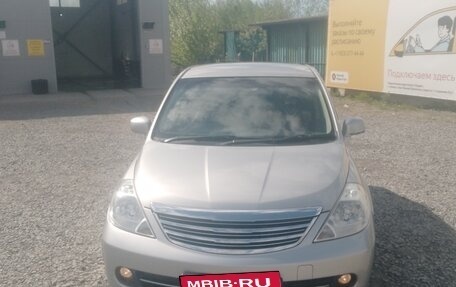 Nissan Tiida, 2005 год, 575 000 рублей, 2 фотография