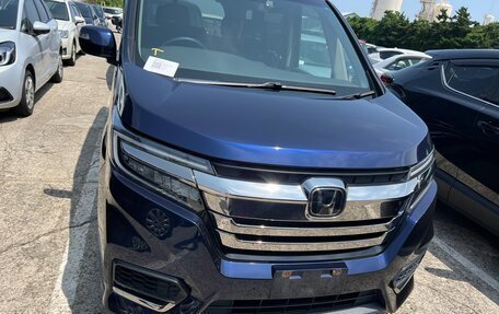 Honda Stepwgn IV, 2020 год, 1 780 000 рублей, 2 фотография