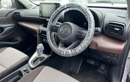 Toyota Yaris Cross, 2020 год, 1 400 000 рублей, 4 фотография