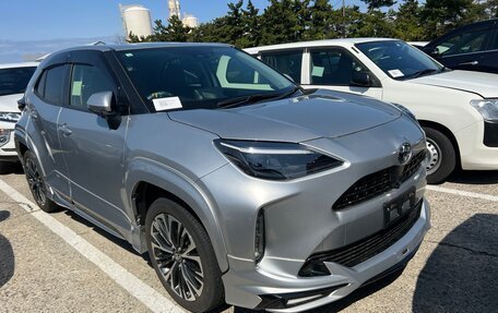 Toyota Yaris Cross, 2020 год, 1 400 000 рублей, 2 фотография