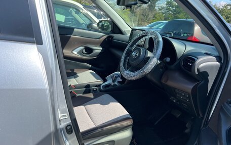 Toyota Yaris Cross, 2020 год, 1 400 000 рублей, 5 фотография