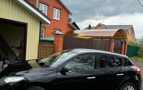Renault Megane III, 2013 год, 850 000 рублей, 2 фотография