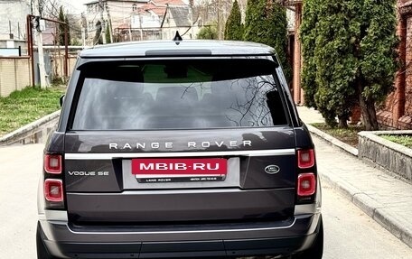 Land Rover Range Rover IV рестайлинг, 2017 год, 5 500 000 рублей, 7 фотография