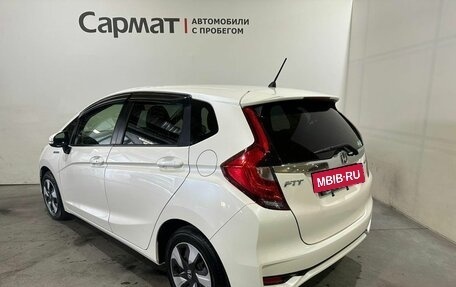 Honda Fit III, 2018 год, 1 350 000 рублей, 5 фотография