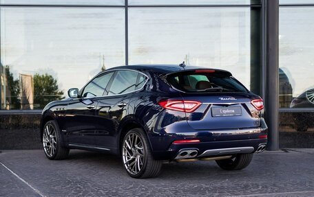 Maserati Levante I, 2017 год, 5 500 000 рублей, 8 фотография