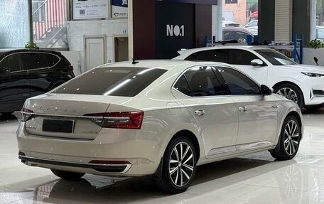 Skoda Superb III рестайлинг, 2021 год, 2 270 000 рублей, 6 фотография