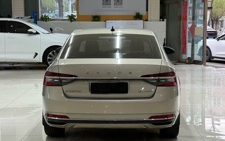 Skoda Superb III рестайлинг, 2021 год, 2 270 000 рублей, 5 фотография