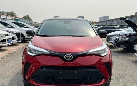 Toyota C-HR I рестайлинг, 2021 год, 1 800 012 рублей, 2 фотография