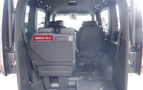 Honda Stepwgn, 2022 год, 2 700 009 рублей, 7 фотография
