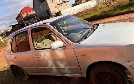 Nissan March II, 2001 год, 155 000 рублей, 2 фотография