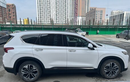 Hyundai Santa Fe IV, 2019 год, 3 800 000 рублей, 4 фотография