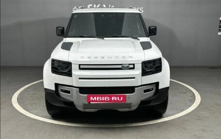 Land Rover Defender II, 2021 год, 4 900 000 рублей, 2 фотография