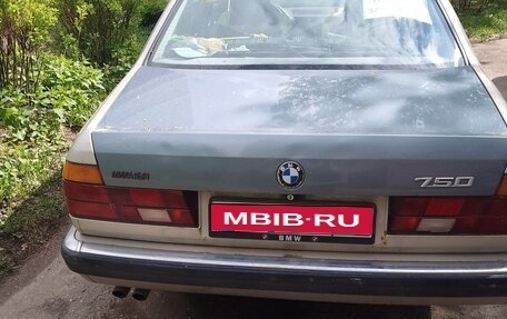 BMW 7 серия, 1988 год, 300 000 рублей, 2 фотография