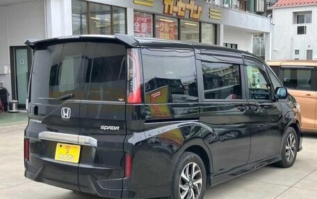 Honda Stepwgn IV, 2021 год, 1 620 009 рублей, 7 фотография