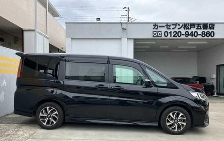 Honda Stepwgn IV, 2021 год, 1 620 009 рублей, 3 фотография