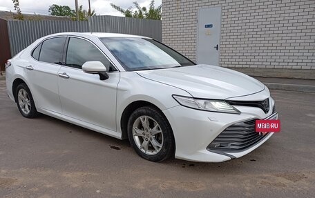 Toyota Camry, 2020 год, 3 040 000 рублей, 2 фотография