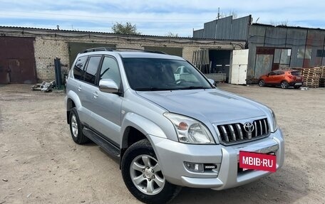 Toyota Land Cruiser Prado 120 рестайлинг, 2006 год, 2 200 000 рублей, 3 фотография