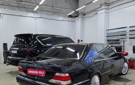Mercedes-Benz S-Класс, 1998 год, 750 000 рублей, 2 фотография