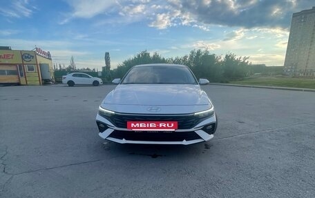 Hyundai Elantra, 2023 год, 2 300 000 рублей, 2 фотография