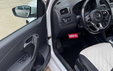 Volkswagen Polo VI (EU Market), 2018 год, 1 045 000 рублей, 4 фотография