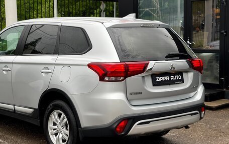 Mitsubishi Outlander III рестайлинг 3, 2019 год, 2 399 000 рублей, 9 фотография