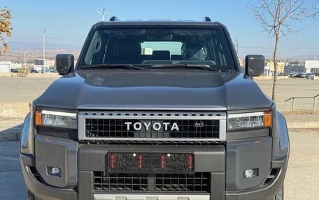 Toyota Land Cruiser Prado, 2024 год, 7 675 000 рублей, 2 фотография