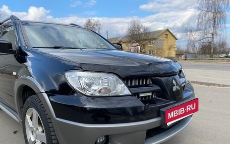 Mitsubishi Outlander III рестайлинг 3, 2005 год, 8 фотография