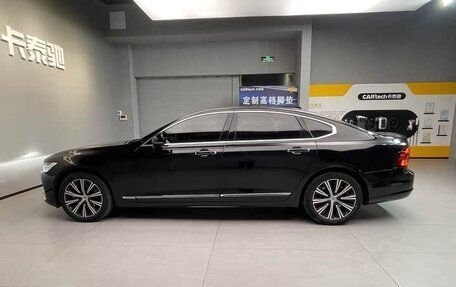 Volvo S90 II рестайлинг, 2022 год, 3 180 000 рублей, 8 фотография