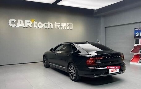 Volvo S90 II рестайлинг, 2022 год, 3 180 000 рублей, 6 фотография