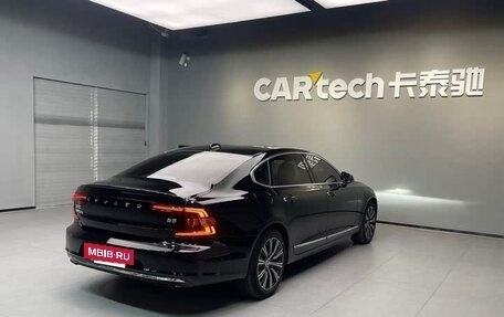 Volvo S90 II рестайлинг, 2022 год, 3 180 000 рублей, 4 фотография
