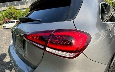 Mercedes-Benz A-Класс, 2018 год, 1 450 000 рублей, 9 фотография
